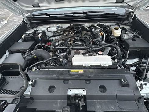 Used 2024 Toyota Tacoma SR5 image 38