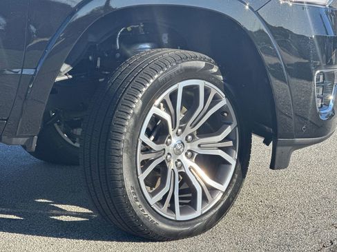 Used 2025 RAM 1500 Tungsten w/ Towing Technology Group image 12