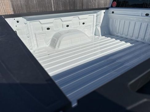 New 2026 Chevrolet Silverado 1500 Custom image 32