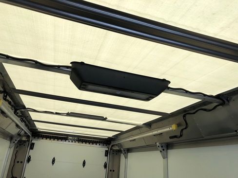 Used 2024 Chevrolet Brightdrop 600 w/ Commercial Equipment Package AWD/4WD image 27