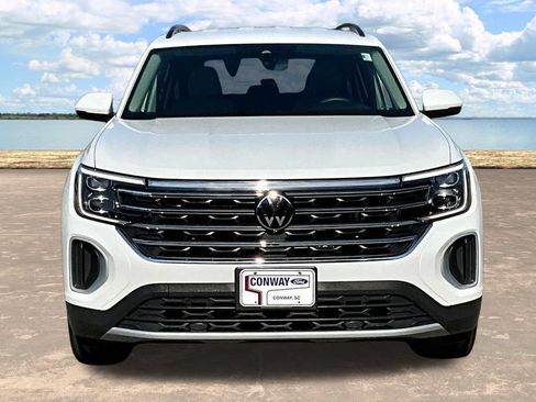 Used 2026 Volkswagen Atlas SE AWD/4WD image 2