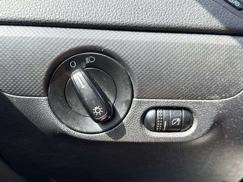 Used 2012 Volkswagen Jetta S FWD image 26