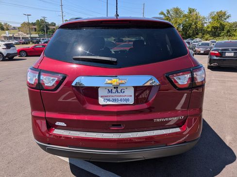 Used 2015 Chevrolet Traverse LT FWD image 5