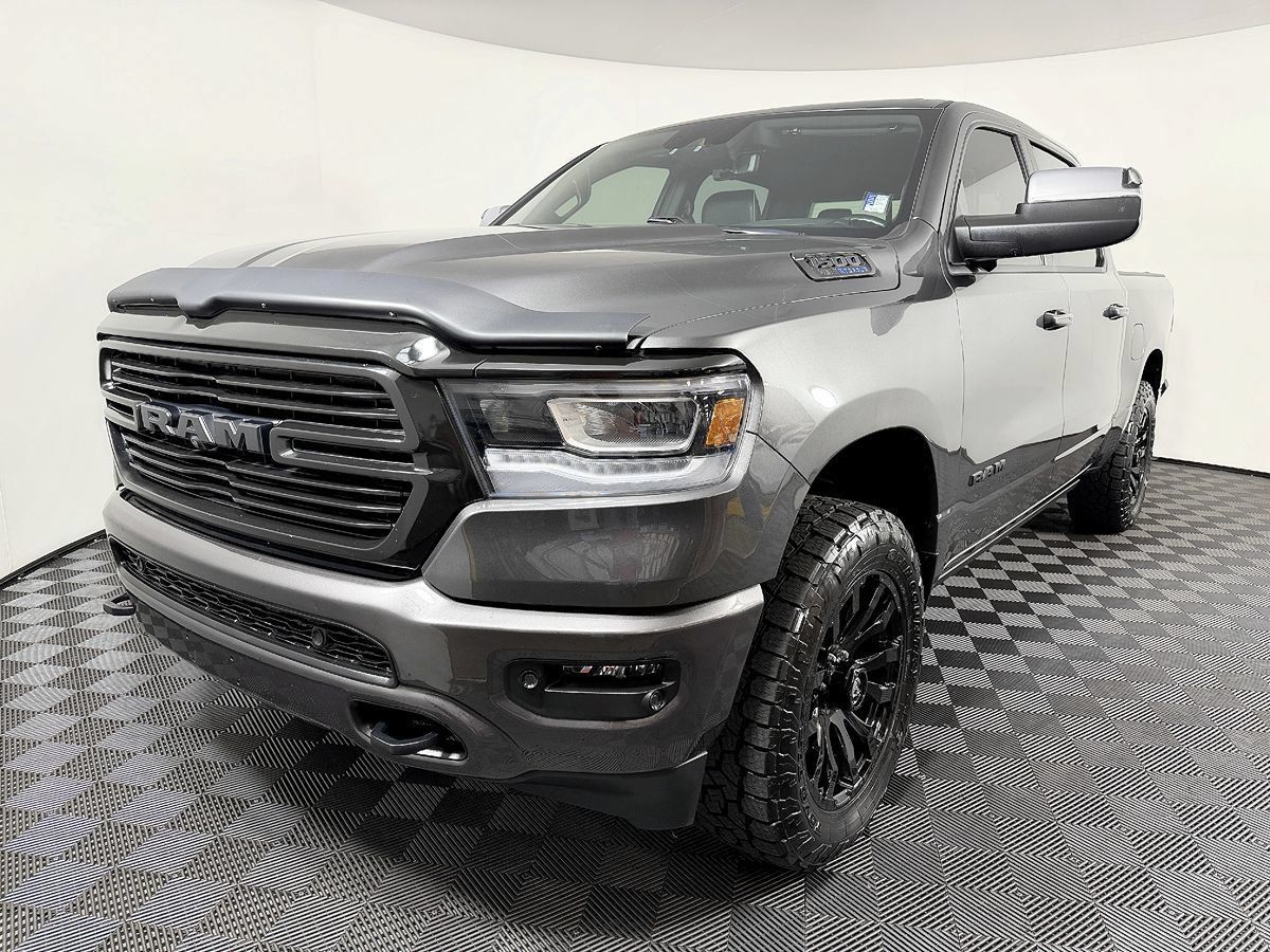 Used 2023 RAM 1500 Laramie AWD/4WD image 2