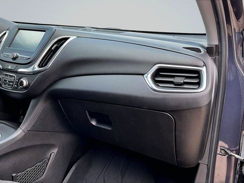 Used 2018 Chevrolet Equinox LT FWD image 18