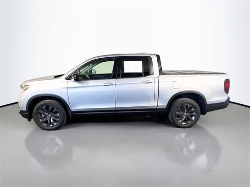 Certified 2024 Honda Ridgeline Sport image 4
