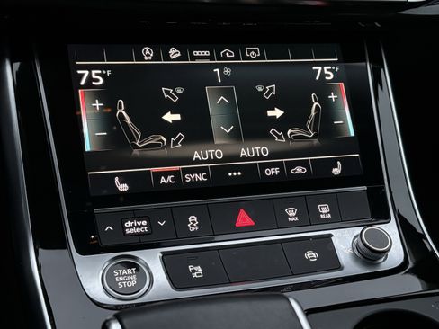 Used 2023 Audi Q7 3.0T Premium w/ Convenience Package AWD/4WD image 29