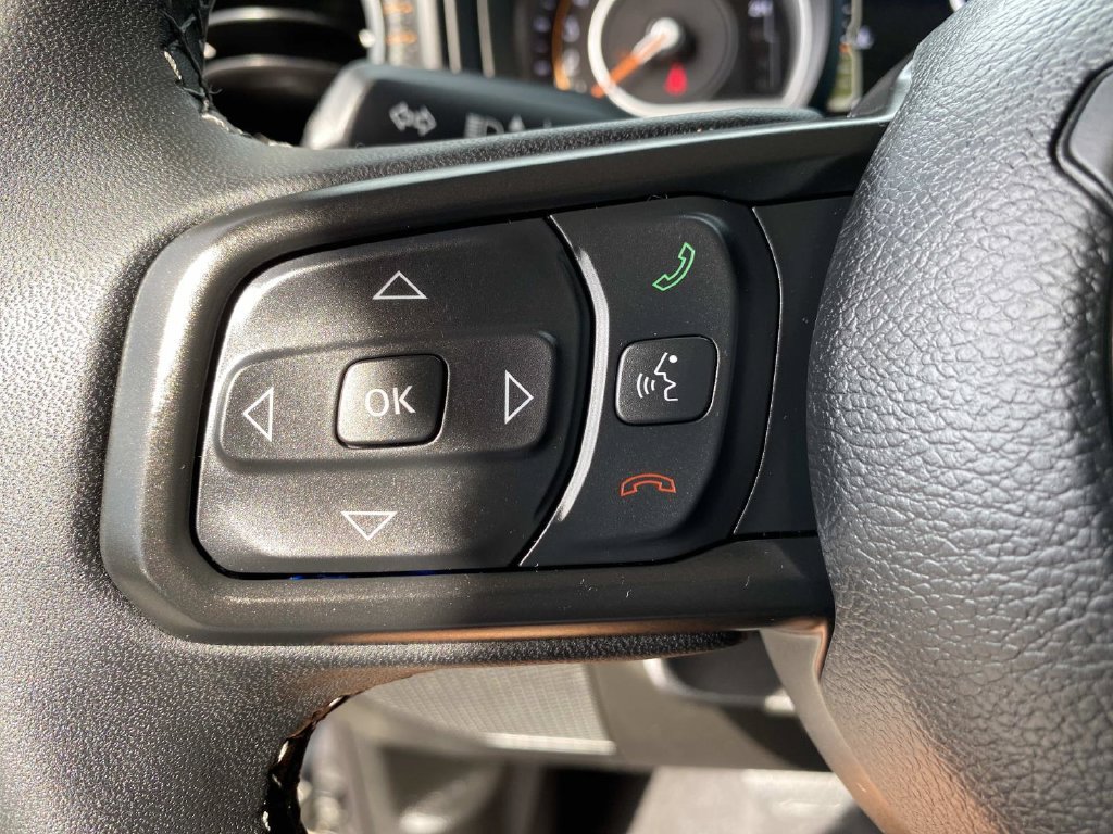 Certified 2026 Jeep Gladiator Mojave AWD/4WD image 20