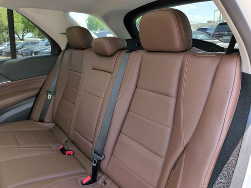Used 2024 Mercedes-Benz GLE 350 4MATIC image 38