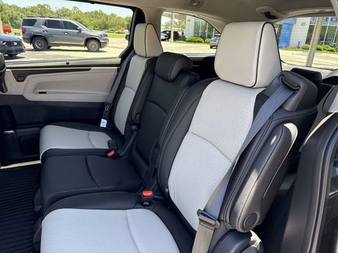 New 2026 Honda Odyssey Elite image 24