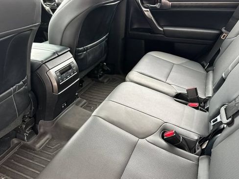 Used 2022 Lexus GX 460 w/ Black Line Special Edition AWD/4WD image 14
