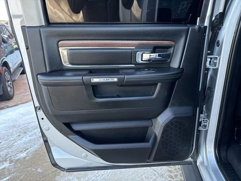 Used 2018 RAM 3500 Laramie image 47