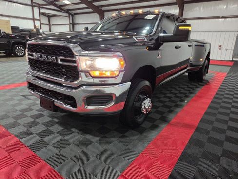 Used 2024 RAM 3500 Tradesman w/ Chrome Appearance Group AWD/4WD image 20