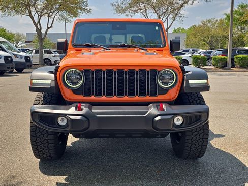 Used 2025 Jeep Gladiator Rubicon w/ Safety Group image 2