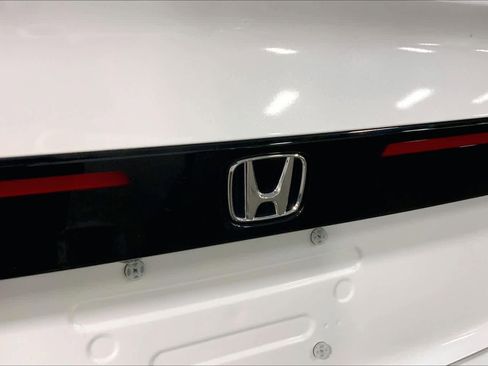 Used 2023 Honda Accord LX image 10