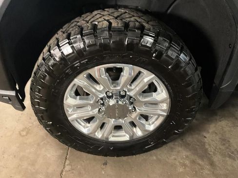 Used 2023 GMC Sierra 2500 Denali w/ Denali Ultimate Package AWD/4WD image 14