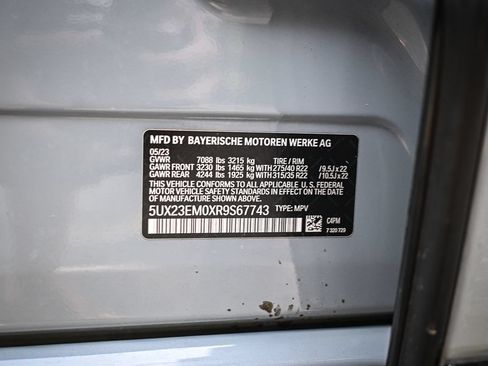 Used 2024 BMW X7 xDrive40i w/ Executive Package AWD/4WD image 25