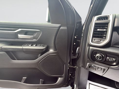 Used 2019 RAM 1500 Big Horn AWD/4WD image 25