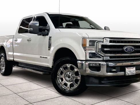 Used 2021 Ford F350 Lariat w/ Lariat Ultimate Package image 2