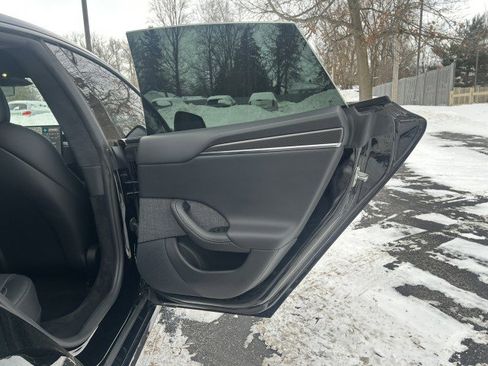Used 2022 Tesla Model S Plaid image 26