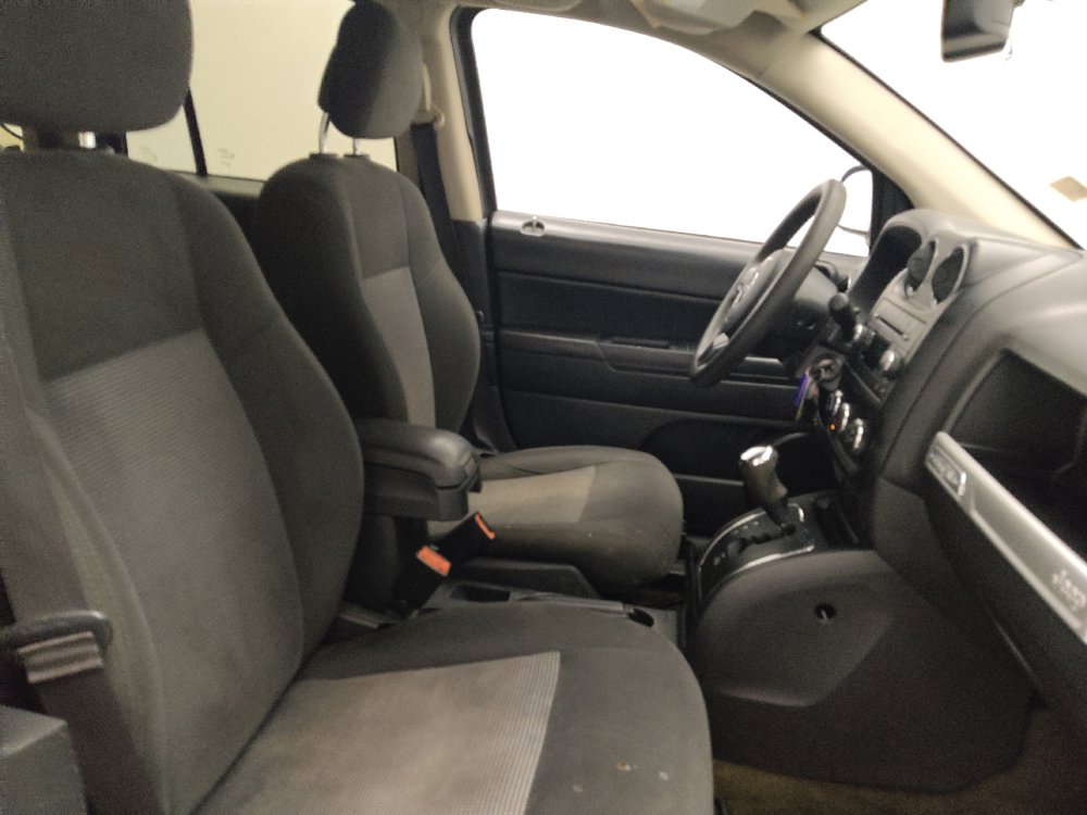 Used 2016 Jeep Compass Sport w/ Power Value Group FWD image 21