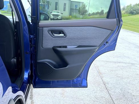 Certified 2023 Nissan Rogue SV image 21