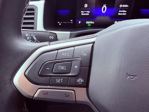 Used 2022 Volkswagen Atlas Cross Sport SE image 19