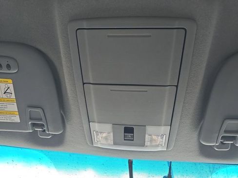 Used 2015 Ford F250 Lariat w/ Camper Package image 20