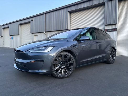 Used 2023 Tesla Model X AWD/4WD image 5
