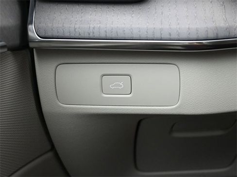 New 2026 Volvo XC90 B6 Ultra w/ Protection Package image 29