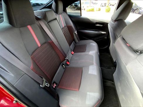 Used 2025 Toyota Corolla SE image 17