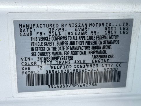 Used 2023 Nissan Sentra SR w/ Midnight Edition Package FWD image 30