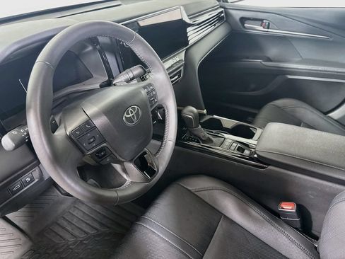 Used 2025 Toyota Camry XSE FWD image 10