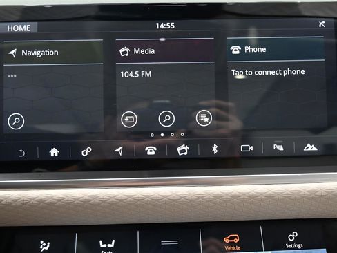 Used 2018 Land Rover Range Rover Velar R-Dynamic SE AWD/4WD image 27