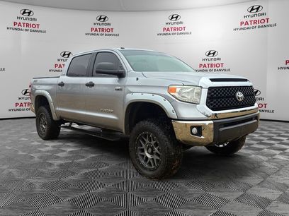 Used 2017 Toyota Tundra SR5 w/ SR5 Upgrade Package