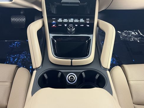 Certified 2026 Porsche Cayenne E-Hybrid AWD/4WD image 20