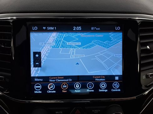 Used 2021 Jeep Grand Cherokee Limited image 11