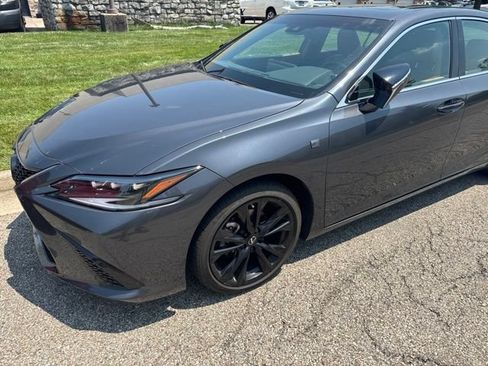 Used 2025 Lexus ES 300h F Sport w/ Accessory Package (Z1) FWD image 11