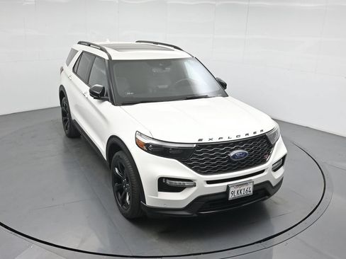 Certified 2023 Ford Explorer ST w/ Equipment Group 401A AWD/4WD image 35