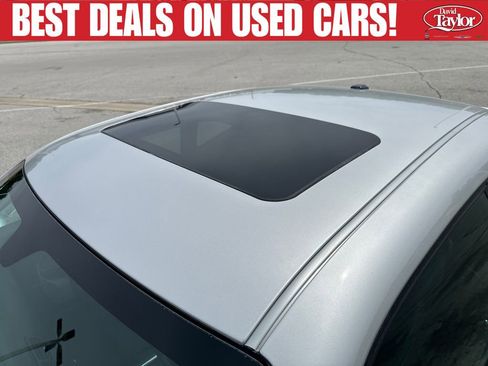 Used 2010 Dodge Challenger R/T RWD image 39