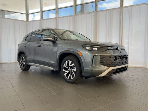 New 2026 Volkswagen Tiguan S image 7