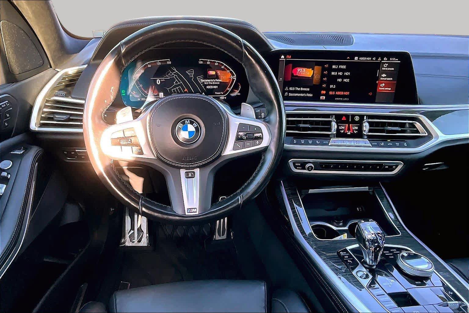 Used 2022 BMW X7 xDrive40i w/ M Sport Package AWD/4WD image 5