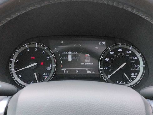 Used 2021 Toyota Highlander XLE FWD image 34