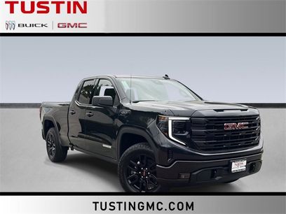 New 2026 GMC Sierra 1500 Elevation w/ LPO, Elevation Black Package