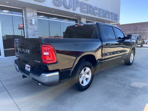 Used 2025 RAM 1500 Big Horn AWD/4WD image 9