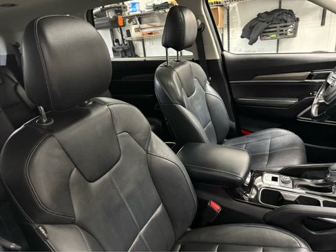 Used 2020 Kia Telluride EX w/ EX Premium Package image 37