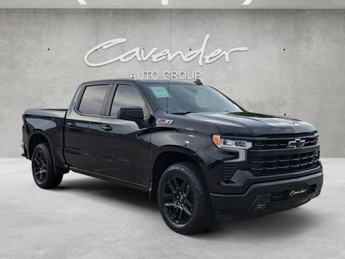 Used 2023 Chevrolet Silverado 1500 RST w/ Convenience Package II AWD/4WD image 2