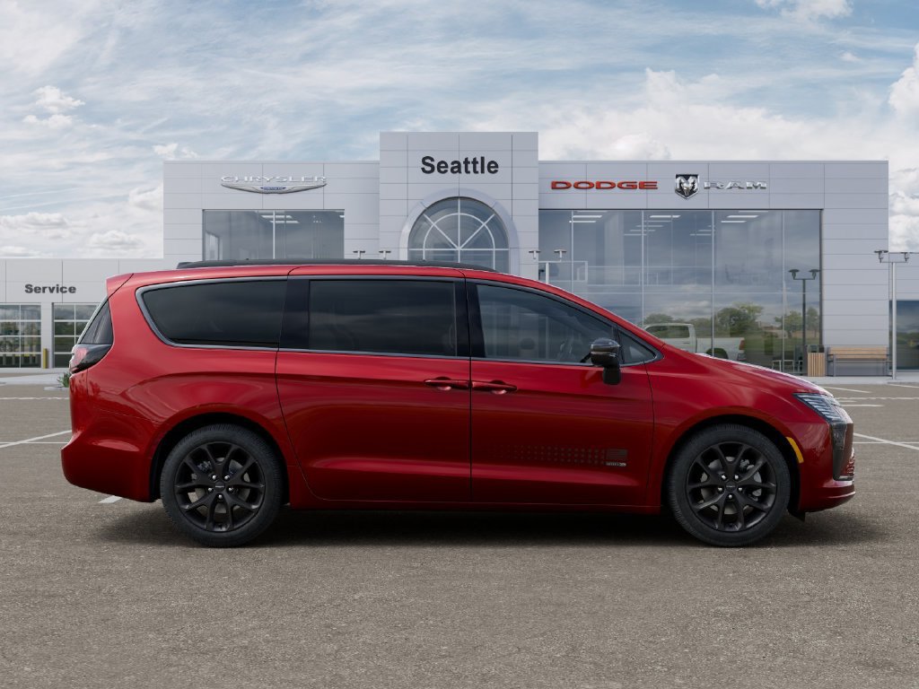 New 2027 Chrysler Pacifica Select AWD/4WD image 22