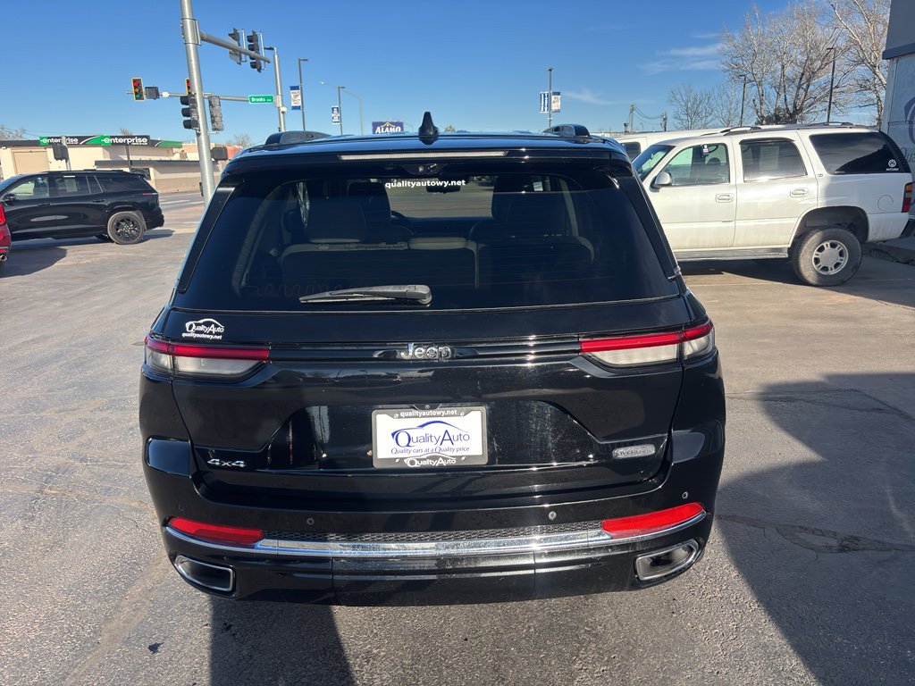 Used 2023 Jeep Grand Cherokee Overland w/ Luxury Tech Group IV AWD/4WD image 7
