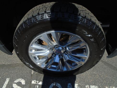 Used 2019 GMC Sierra 1500 Denali w/ Technology Package image 16